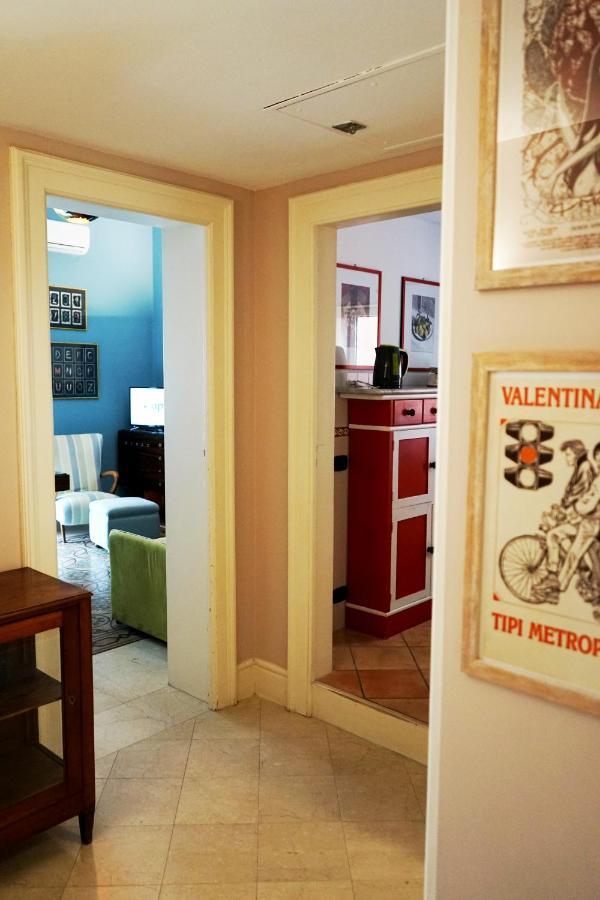 Appartamento Di Fronte Al Mare By Apulia Accommodation Bari Exterior foto