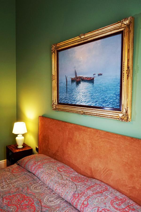 Appartamento Di Fronte Al Mare By Apulia Accommodation Bari Exterior foto
