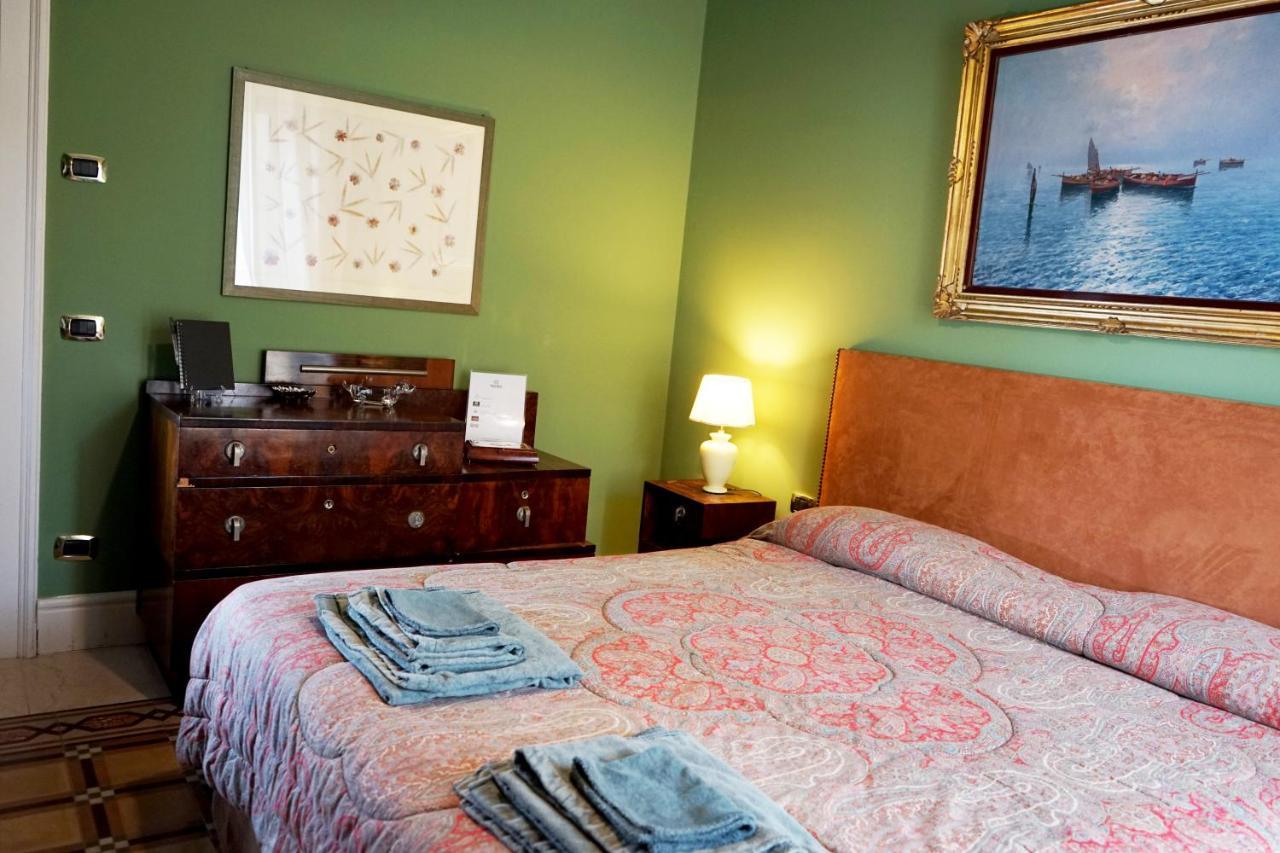 Appartamento Di Fronte Al Mare By Apulia Accommodation Bari Exterior foto